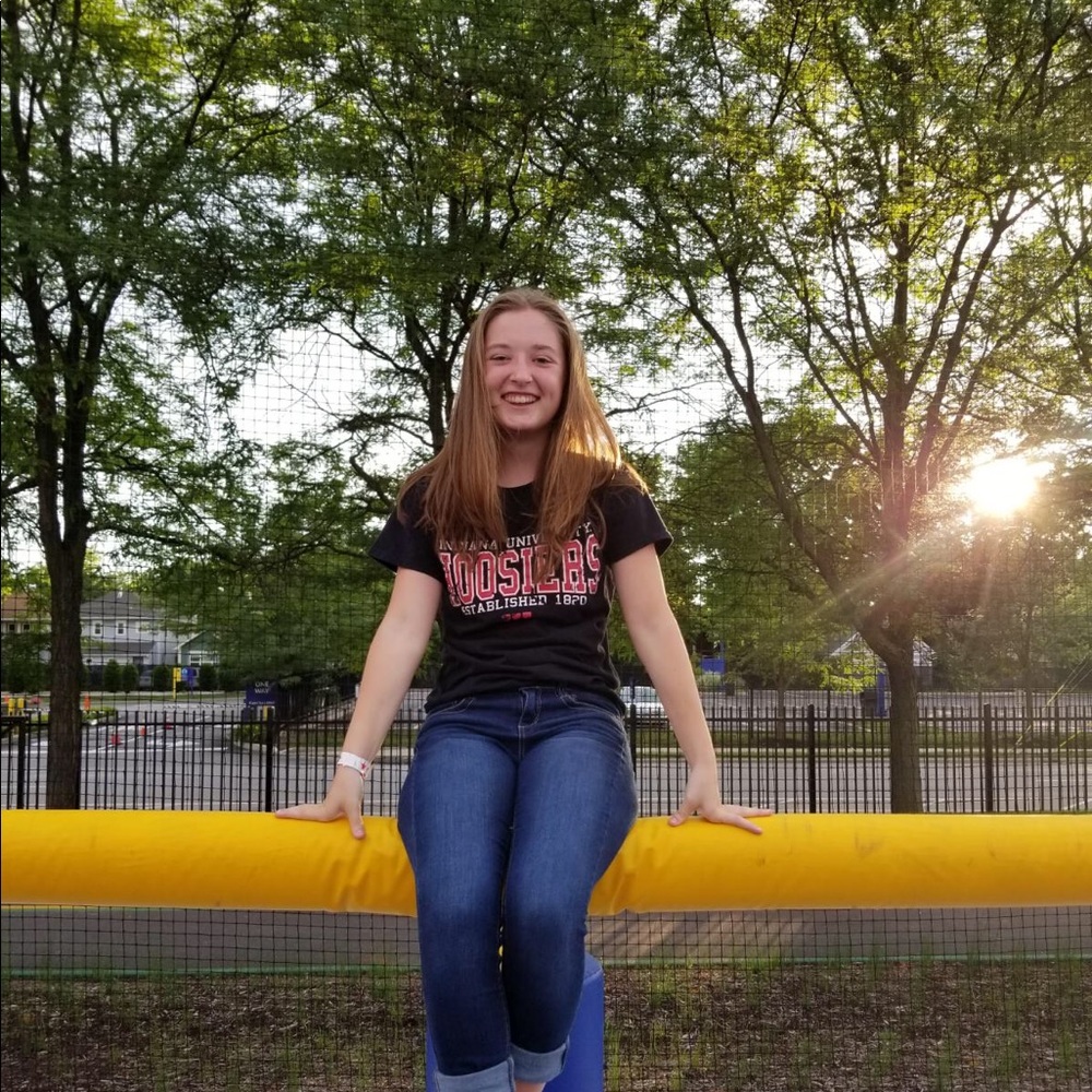 Meet your Posher, Maya